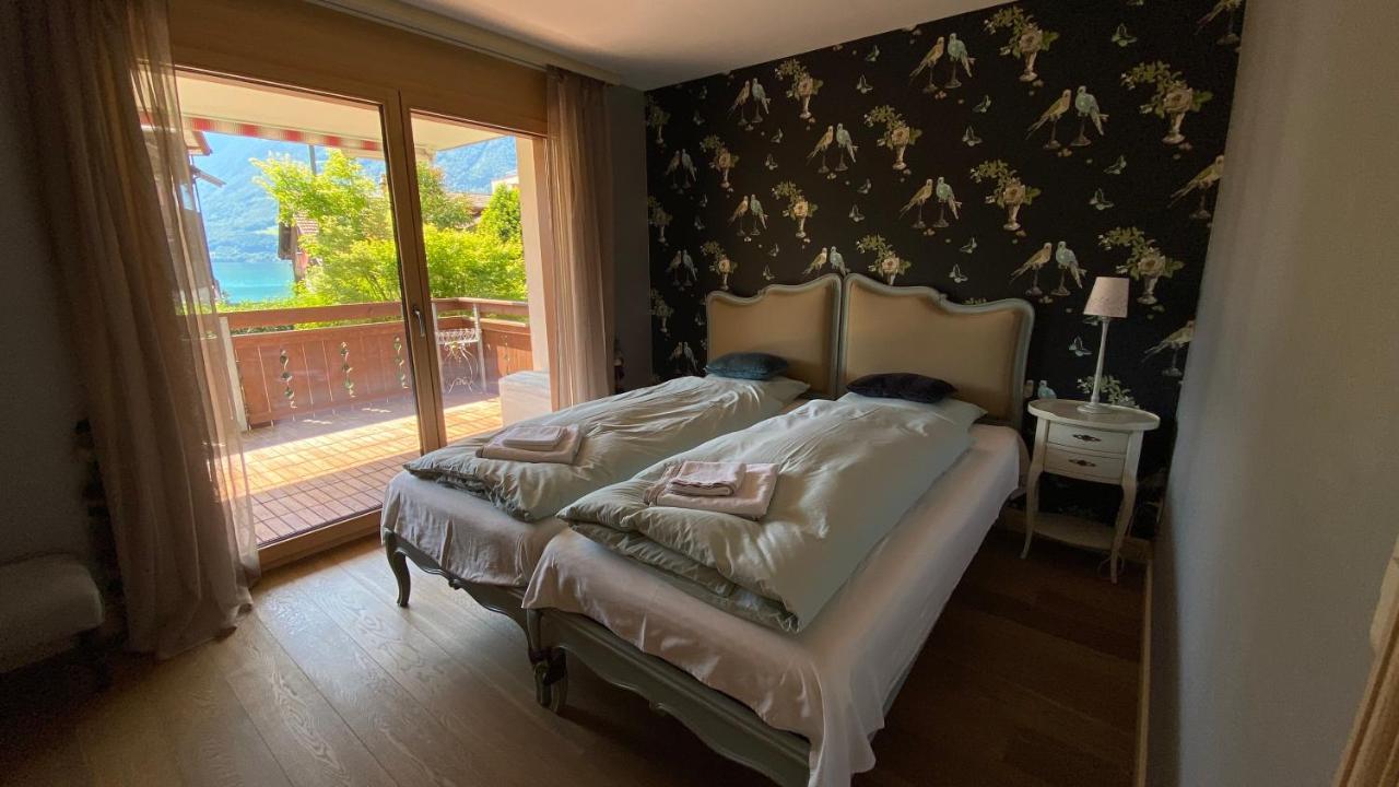 An Apartment In A Modern Swiss Chalet Iseltwald Esterno foto